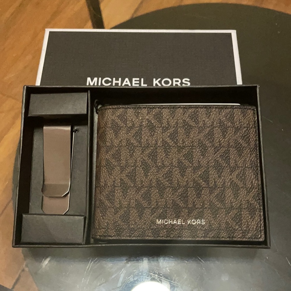 Brown Michael Kors wallet